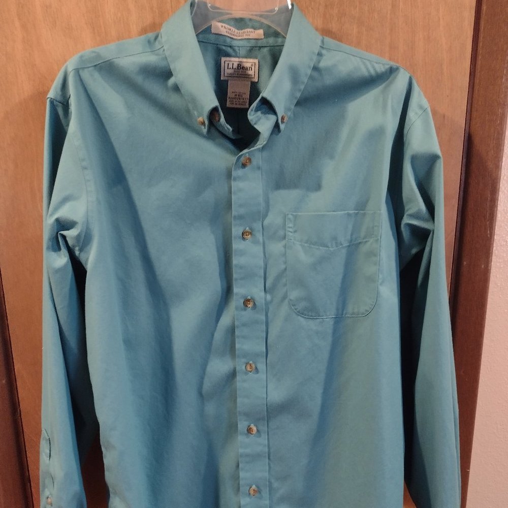LL Bean Medium Wrinkle free Button down shirt